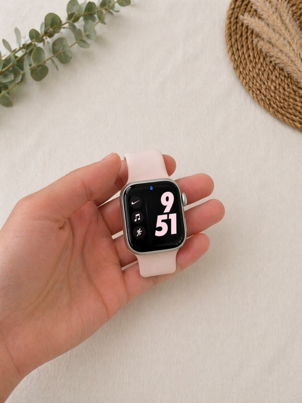 41 mm Apple Watch 8 Silver with Size 5 Light Pink Sport Band + Charger